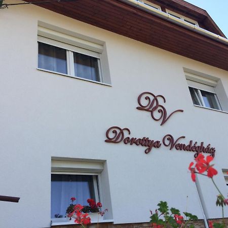 Dorottya Vendeghaz Hotel Miskolc Bagian luar foto