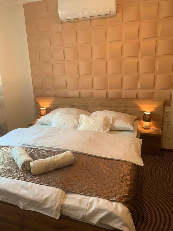 Dorottya Vendeghaz Hotel Miskolc Bagian luar foto