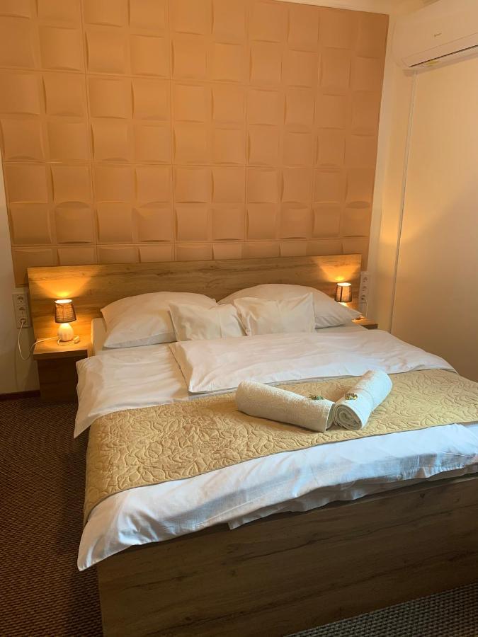Dorottya Vendeghaz Hotel Miskolc Bagian luar foto